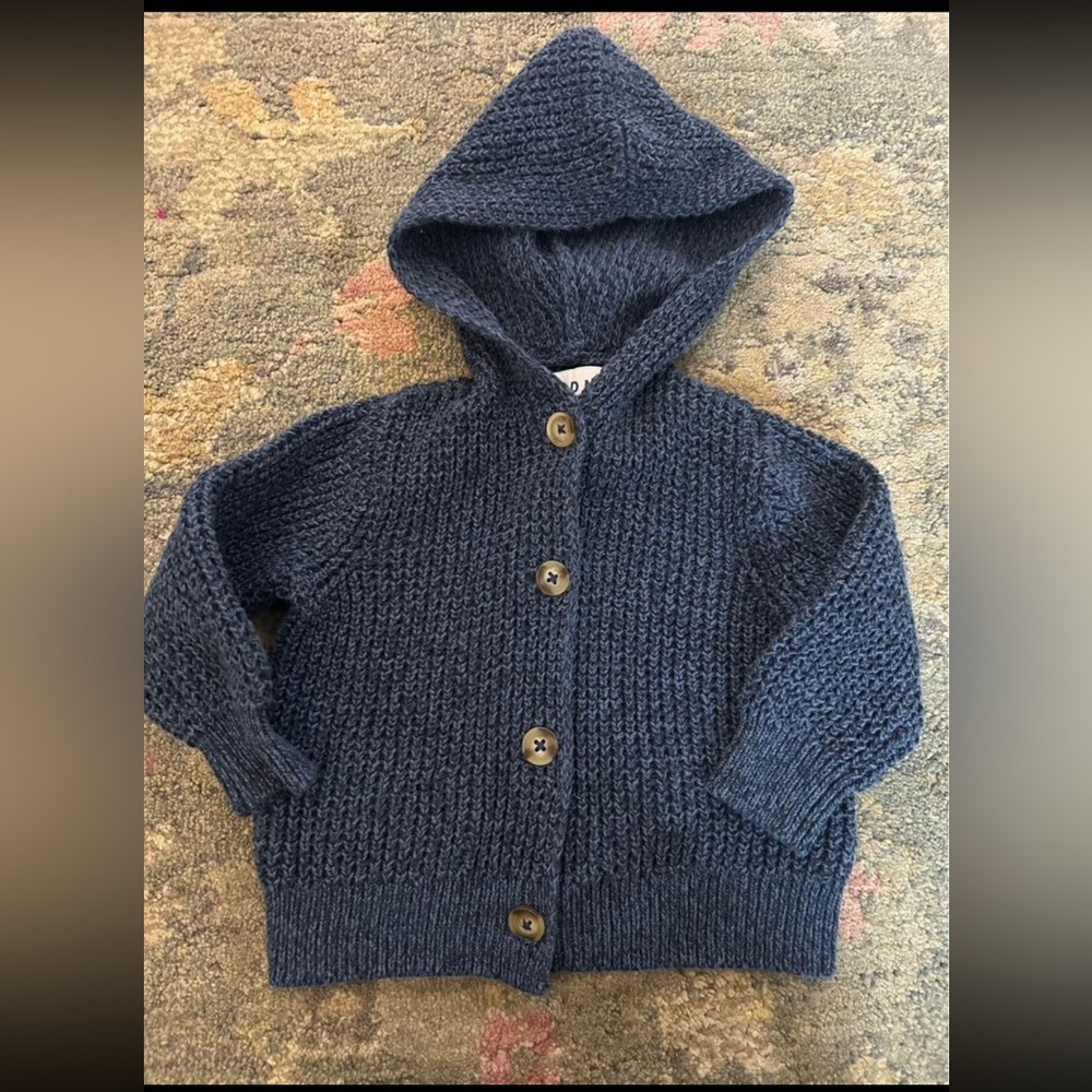 12-18 month like new sweater